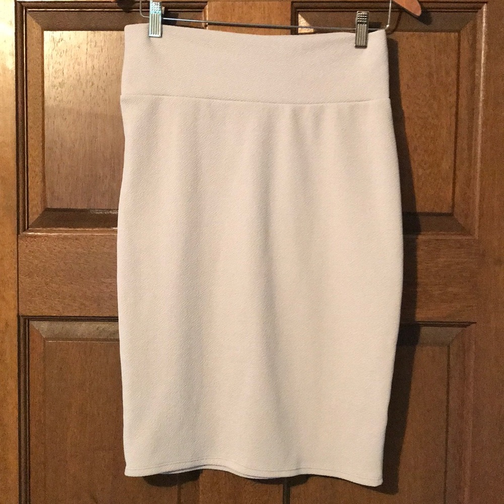 LuLaRoe Cassie skirt